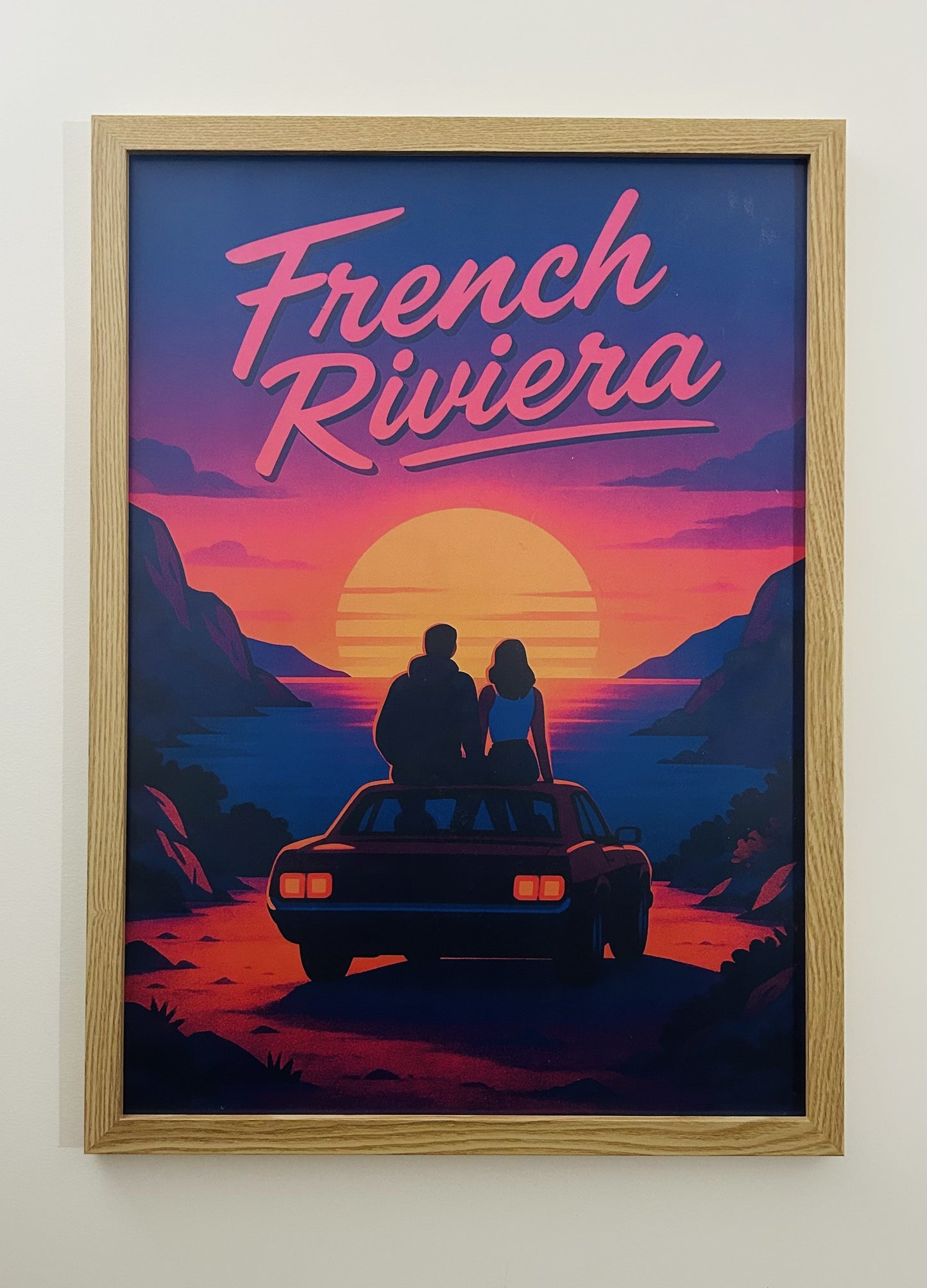Affiche "Sunset Riviera" - Illustration Vintage Couple en Méditerranée - Décoration Sud de la France